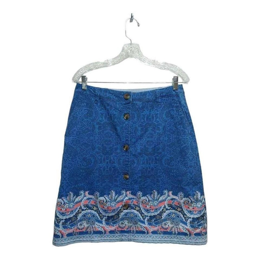 This adorable button down skirt is by Lands End. Size 6 - Picture 1 of 4